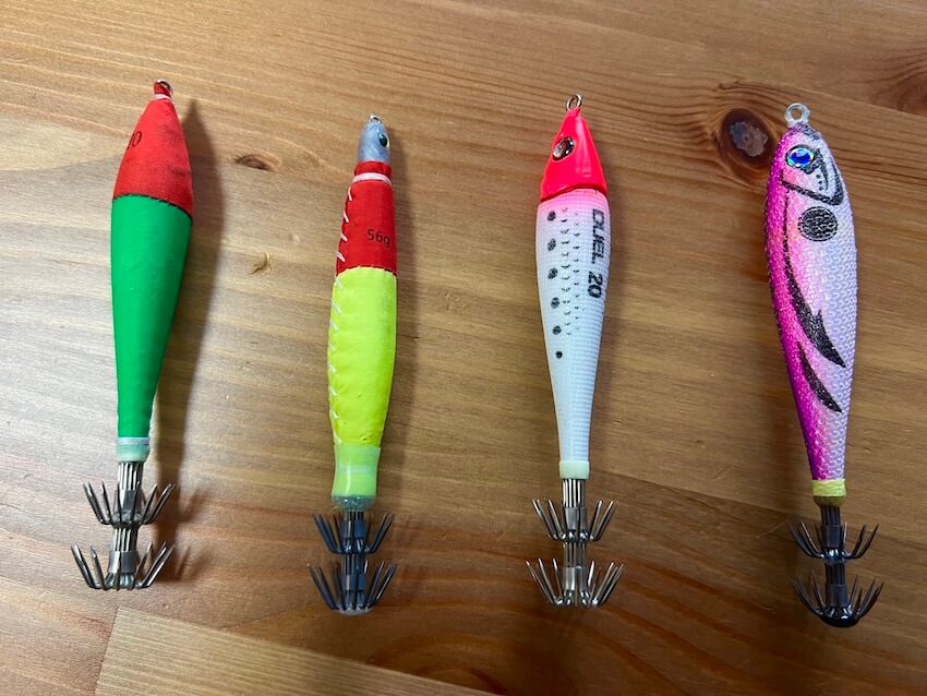 まず揃えるべき鉄板カラー3色